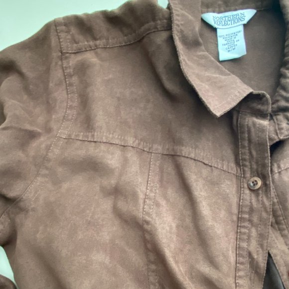 Northern Reflections Suede-like button up Blouse in Medium - Picture 2 of 3